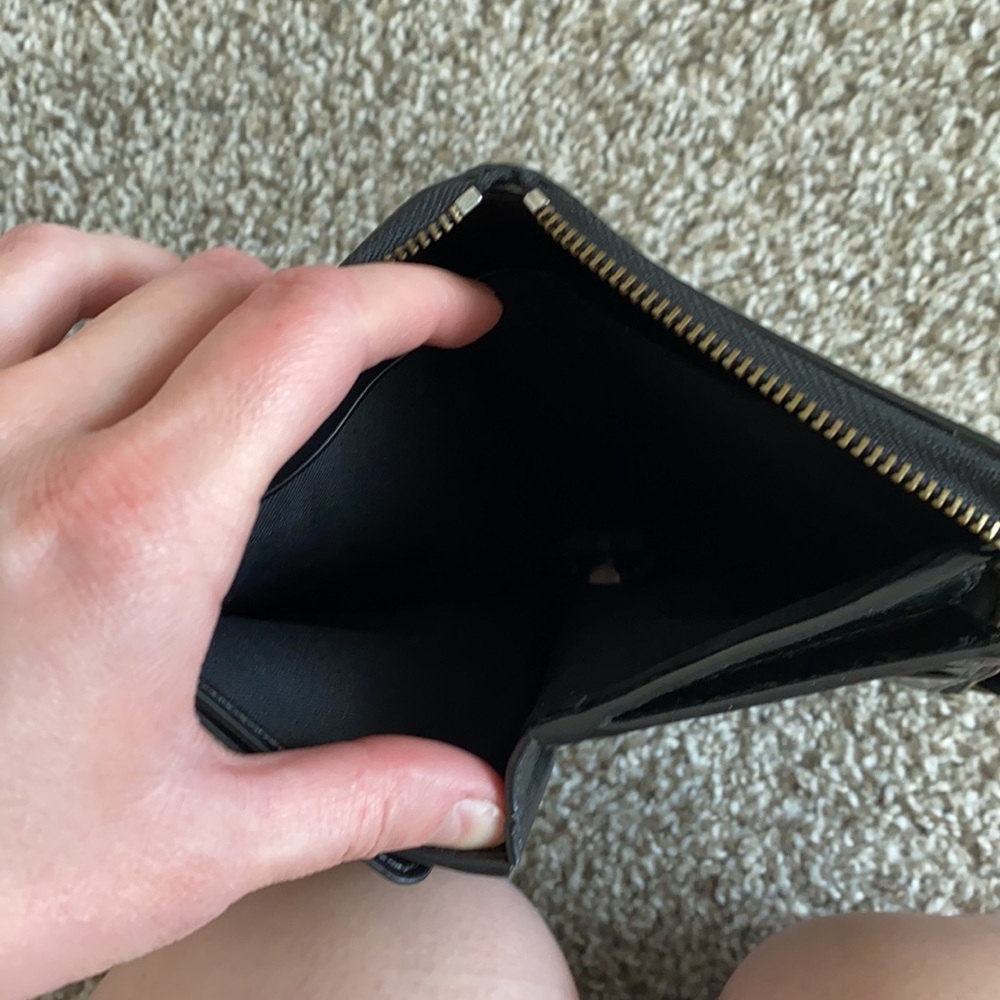 Coach - Picture 4 of 6